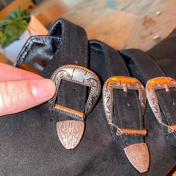 Dress shoes - Picture 4 of 5